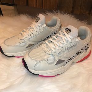 Adidas Falcon Sneaker Size 6
